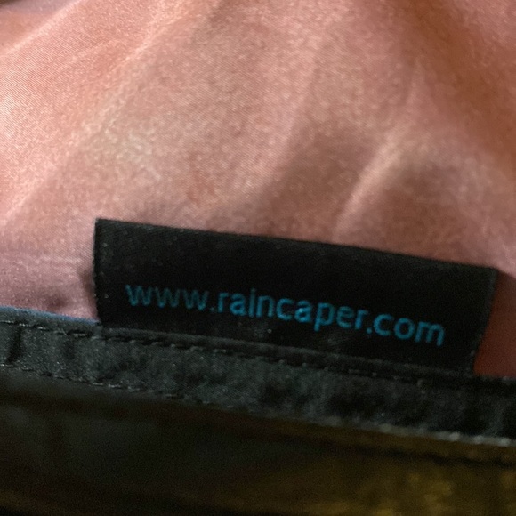 Raincaper- A Sunday Afternoon on the Island of La Grande Jatte - Picture 6 of 12